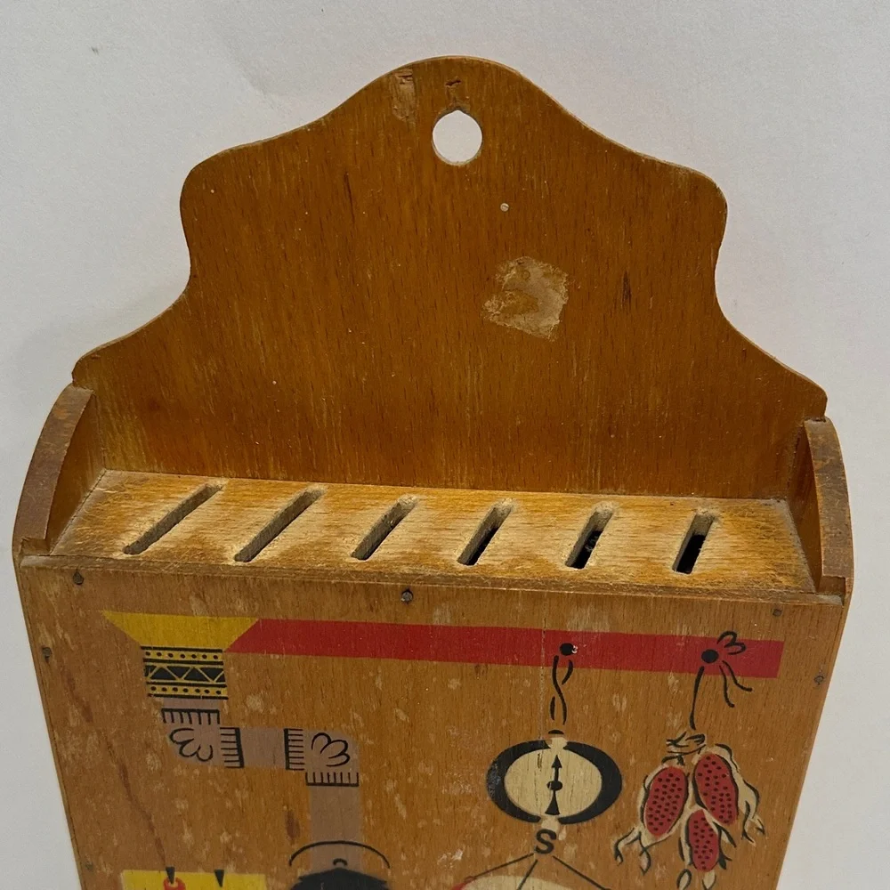 Vintage 1962 Wooden Knife Holder w/Retro Kitchen Motif – Mid-Century Wall Mount